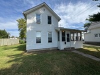 Building Photo - For Rent – 4 Bedroom Home in Moline (Hamil...