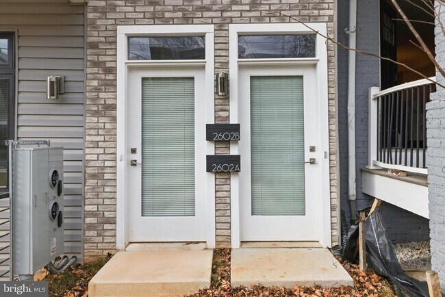 Building Photo - 2602 4th St NE