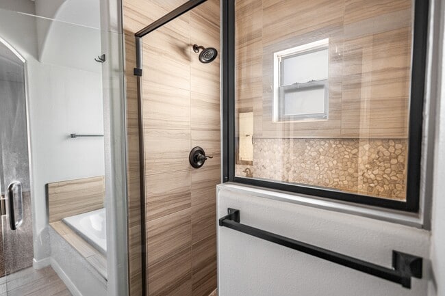 Building Photo - 3135 Red Creek