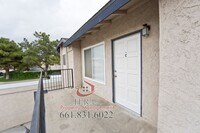 Building Photo - 6401 Castleford St