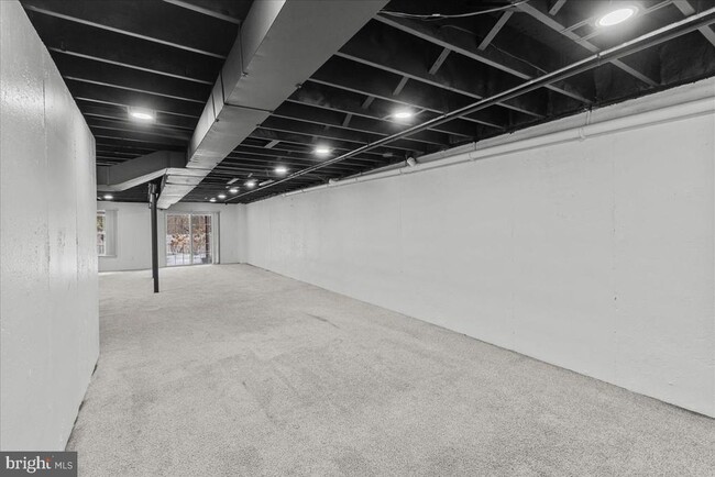 Building Photo - 14 Hearthstone Ln