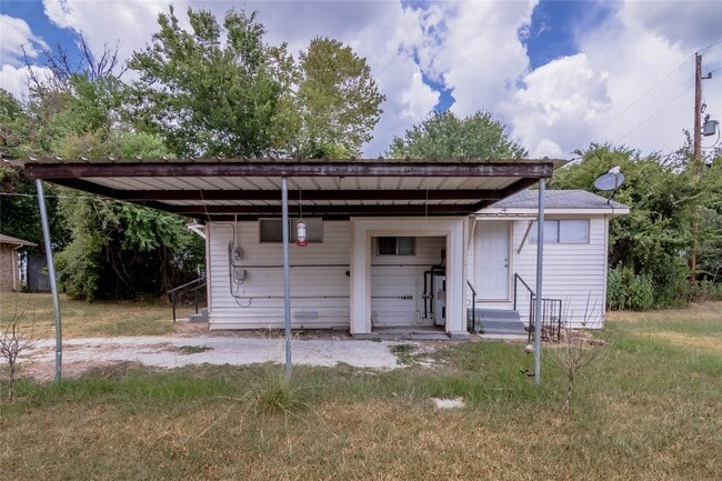 Building Photo - 137 Lee Ln