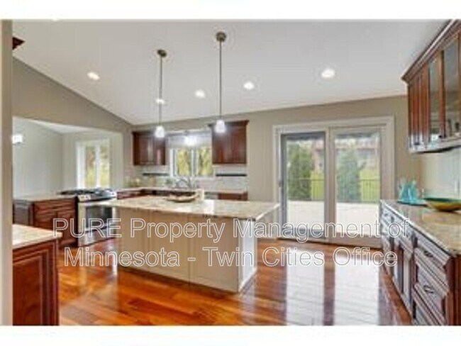 Building Photo - 9994 Dunberry Cir