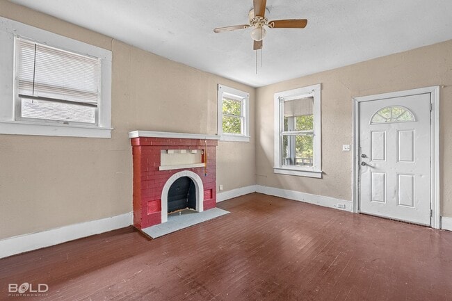 Building Photo - Charming Remodeled Home in the Heart of Shreveport!