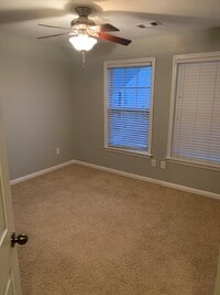 Building Photo - 432 Poplar Farms Dr