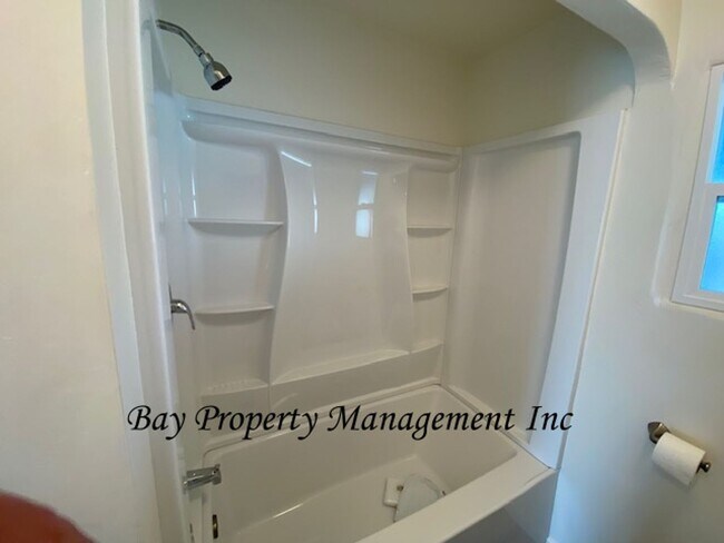 Building Photo - SECO12