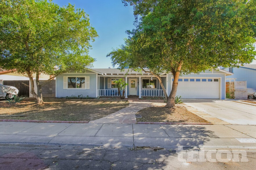 Building Photo - 6237 W Marconi Ave