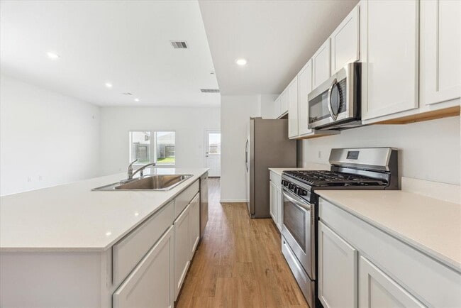 Building Photo - 27014 River Birch Ridge Dr