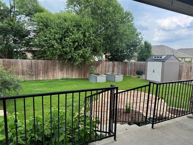 Building Photo - 16420 Pienza Dr