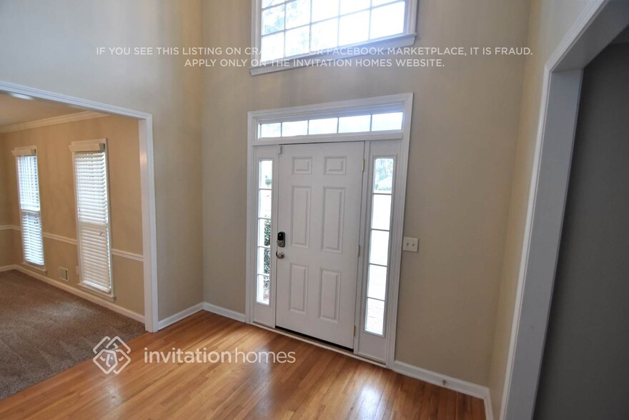 Building Photo - 1620 Brentwood Crossing SE