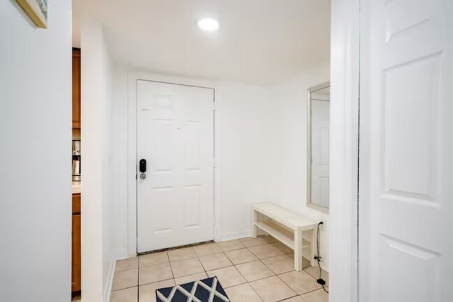 Main entrance - 4017 Audubon Dr