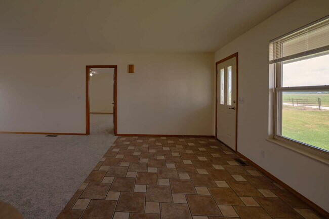 Building Photo - 3 - Bedroom 2 - Bath with 2 - Car Garage