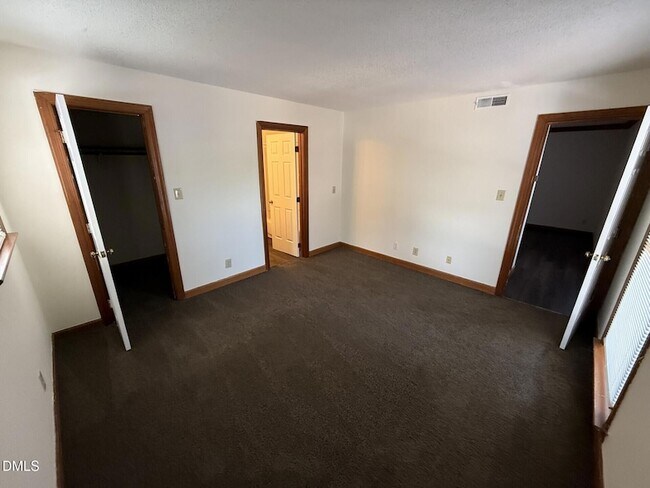 Building Photo - 3525 Ivy Commons Dr