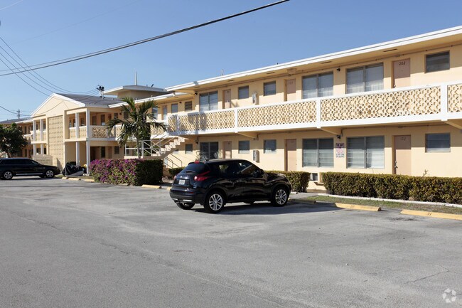 Primary Photo - Pilgrim Apartments