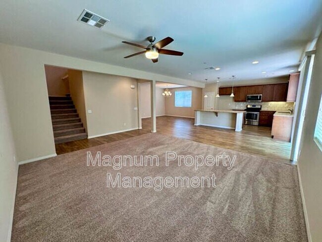 Building Photo - 34726 Yellow Root Ct