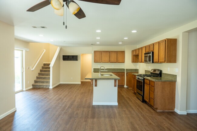 Building Photo - Woodmont