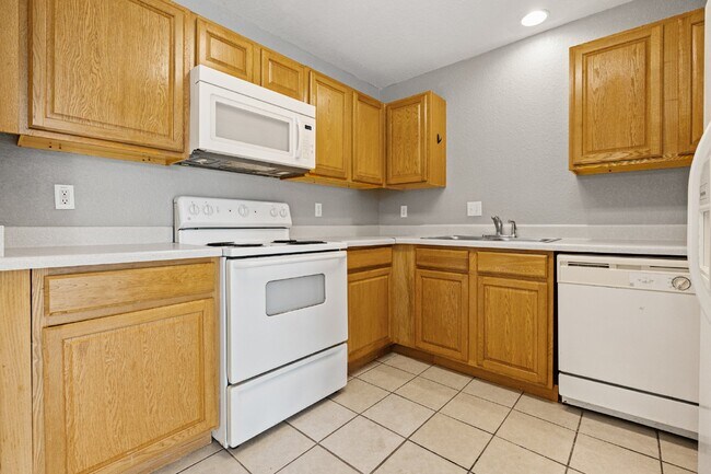 Building Photo - 13002 O'Connor Cove