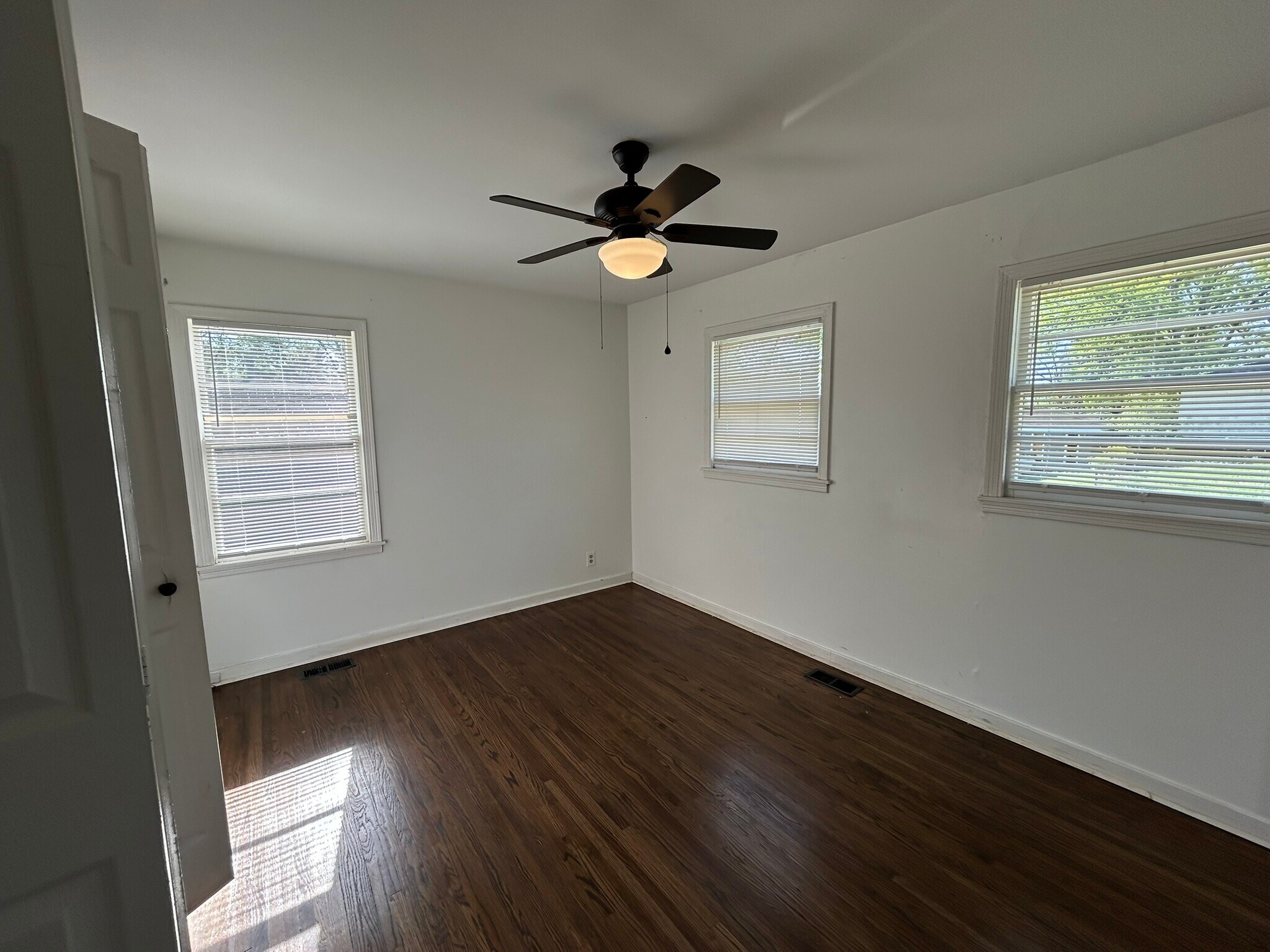 Building Photo - 4236 39th Ave N