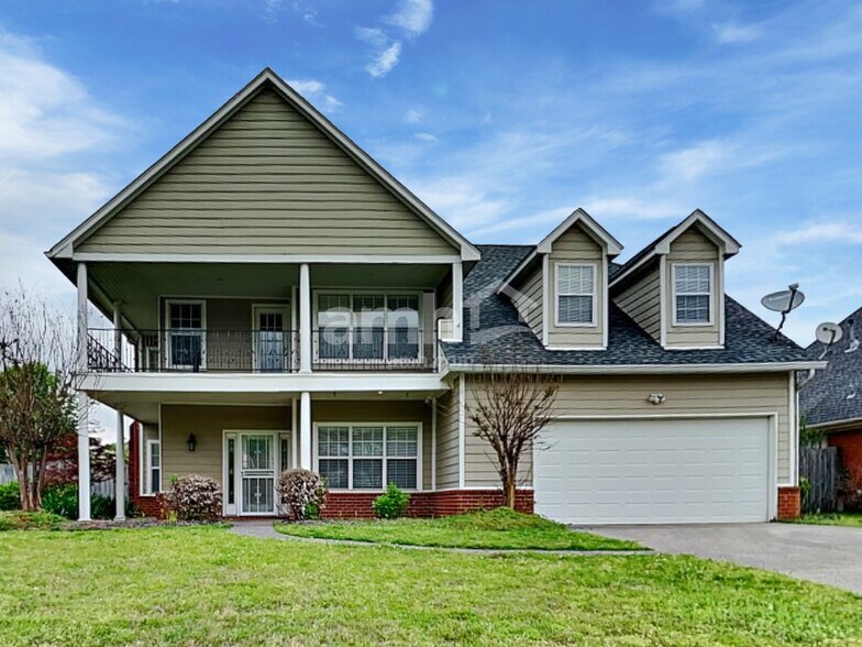 Primary Photo - 9846 Alexanders Ridge Dr
