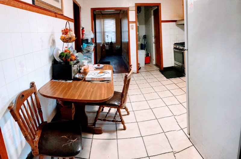 Building Photo - 1315 W 31st St