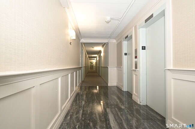 Building Photo - 27 Northill St