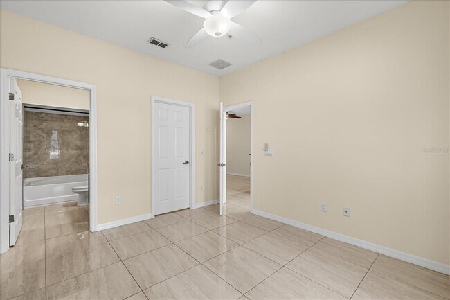 Building Photo - 2018 Royal Vista Ct