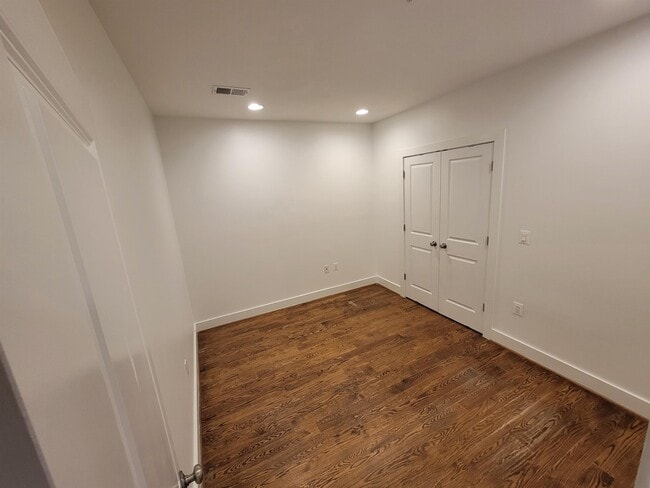 Building Photo - 1447 Girard St NW