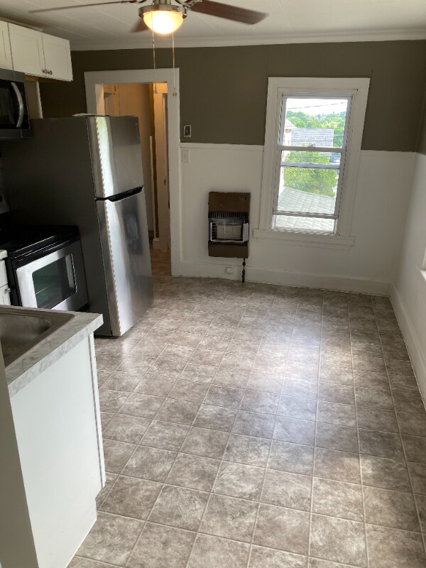 160 E Grove St 160 E Grove St Dunmore PA 18510 Apartment Finder