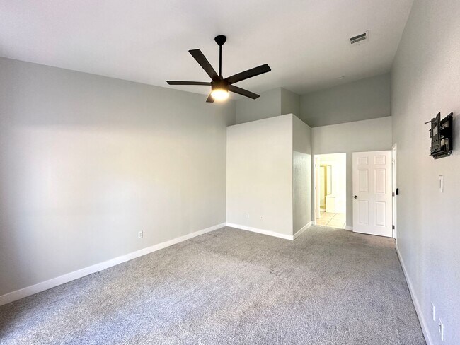 Building Photo - Aurora 4-By Pinnacle Homes