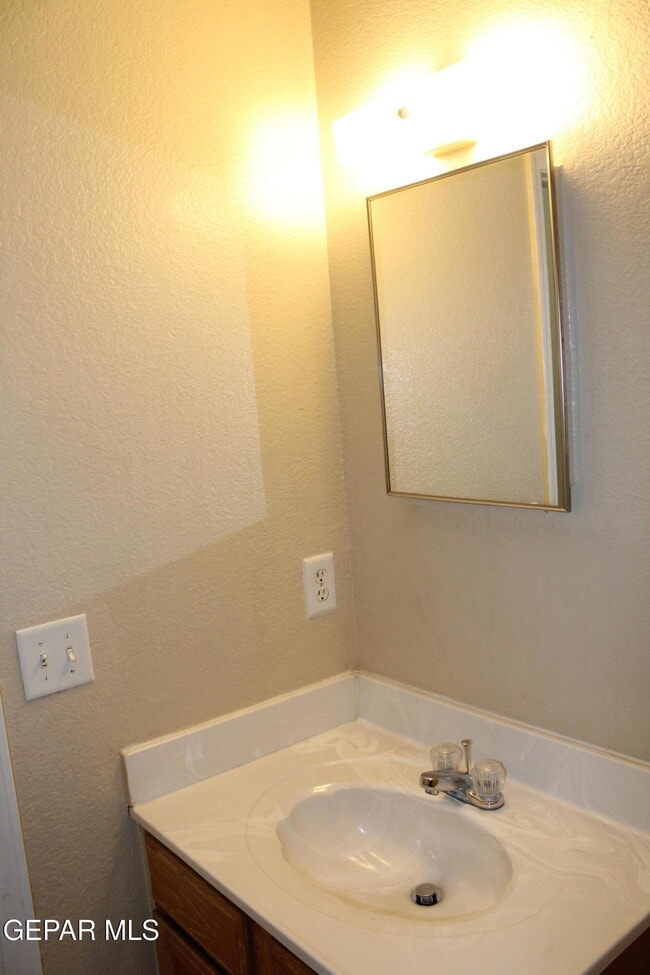 Building Photo - 12477 Sombra Fuerte Dr