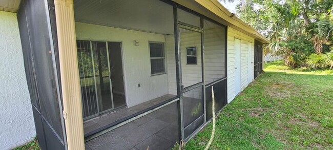 Building Photo - Duplex in Poinciana, Polk County