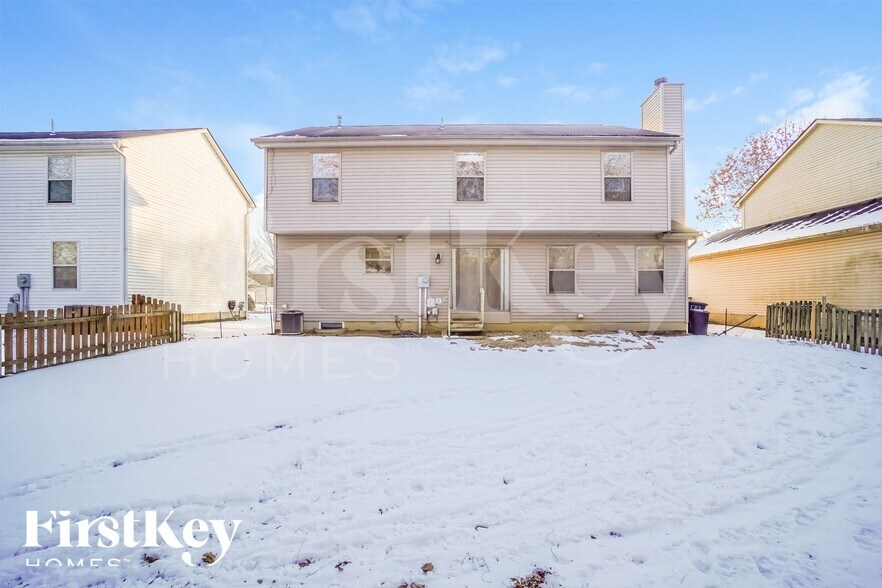 Building Photo - 2722 Hardwood Ave