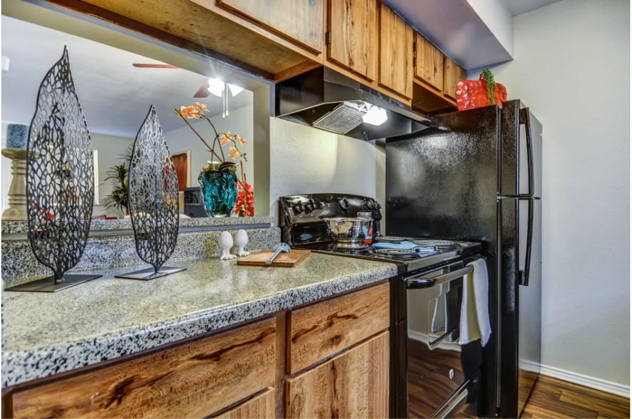 Lost Creek Ranch Apartments 11325 IH 37 Corpus Christi TX 78410