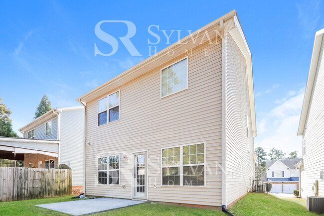 Building Photo - The Lifestyle You Deserve.