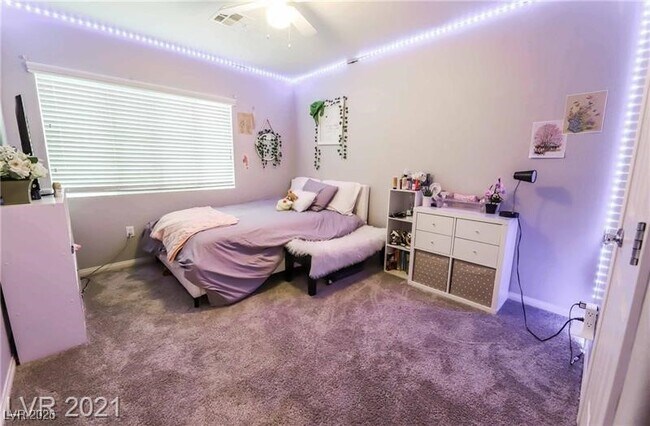 Building Photo - 8450 W Sapphire St