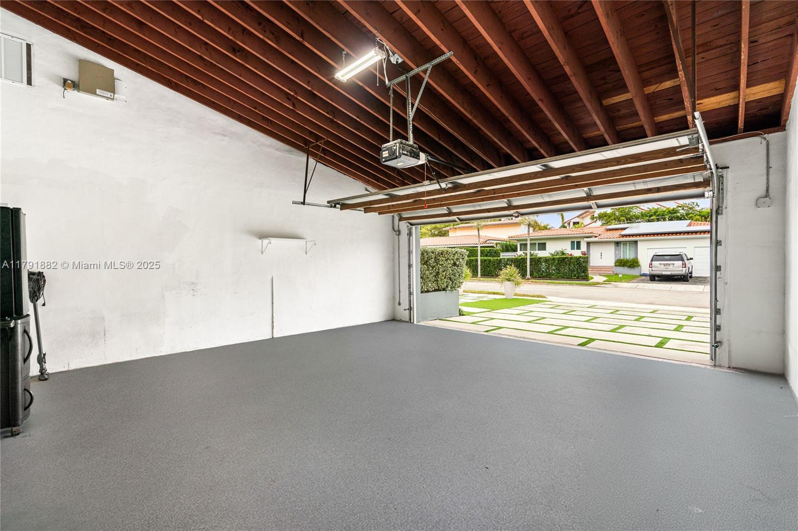 Building Photo - 3505 Crystal View Ct