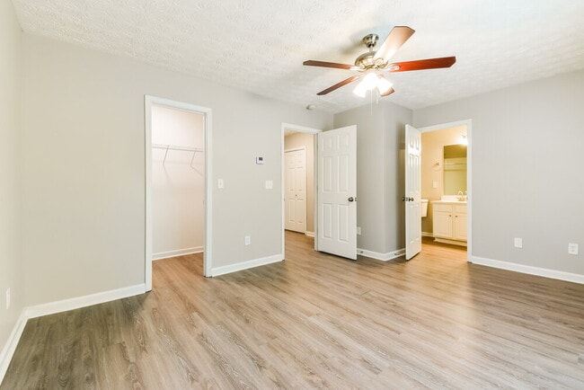 Building Photo - 1563 River Main Ct