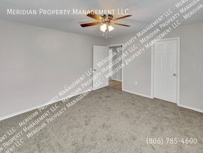 Building Photo - 531 N. Clinton-