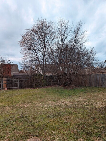 Building Photo - 3891 Moss Bank Cv