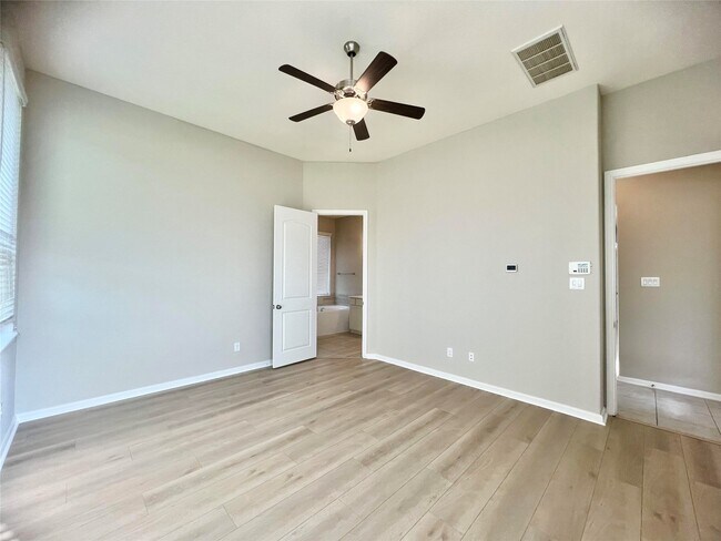 Building Photo - 2554 Granberry Pt