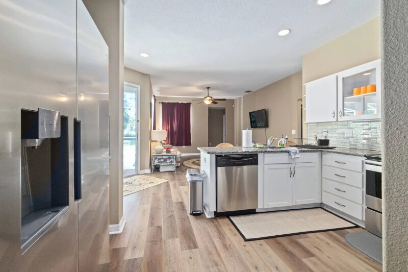 Building Photo - 9599 Northcliffe Blvd