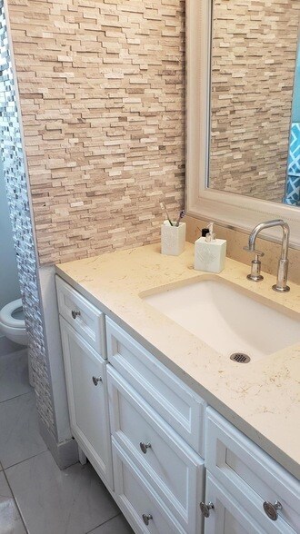 Building Photo - 3755 Via Poinciana