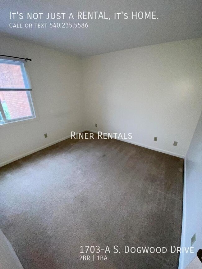 Building Photo - 1703-A S Dogwood Dr