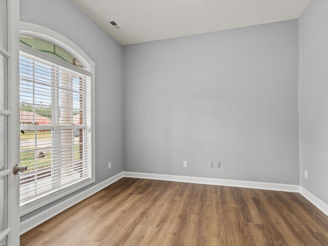 Building Photo - 4 Bedroom Home in Harvest just outside Mad...