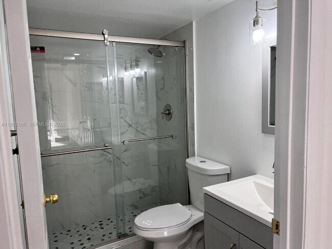 Building Photo - 8820 SW 132nd Pl