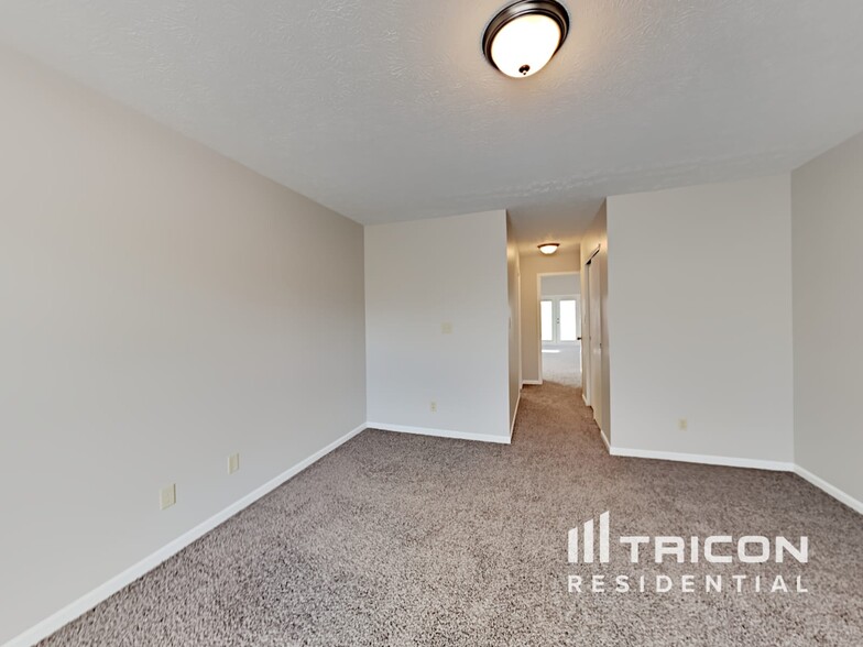 Building Photo - 5661 Buttercup Way