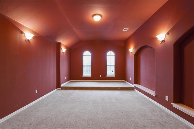 Building Photo - 628 Daisy Dr