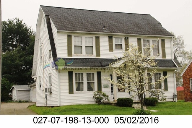 Primary Photo - Nice Home Great Neighbors