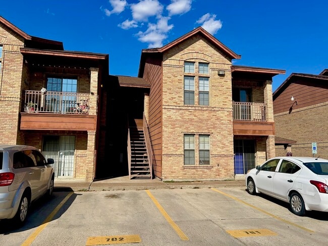 Building Photo - 1752 Tiara Trail