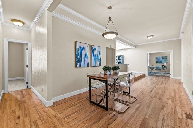 Building Photo - Beautiful Spanish Revival 3 Bedroom in Upt...